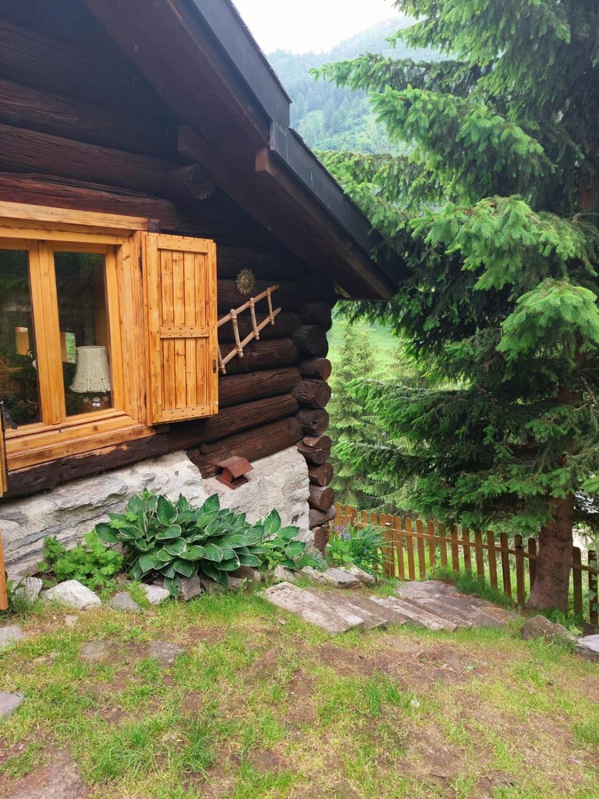 "Chalet Dei Fiori" Room & Apartment Бедретто Экстерьер фото